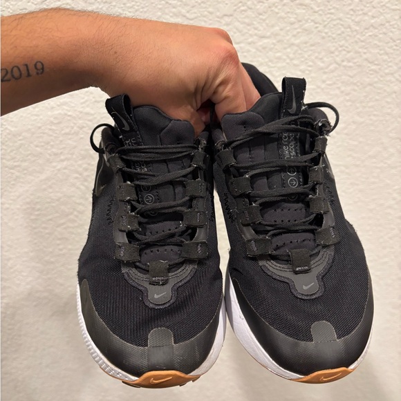 Nike Women's React Escape RN Running Shoes comfort size 8 walking black - Picture 7 of 7